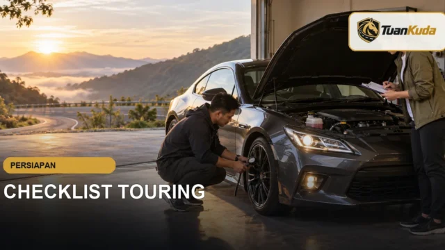 Pemeriksaan mobil sport sebelum perjalanan touring